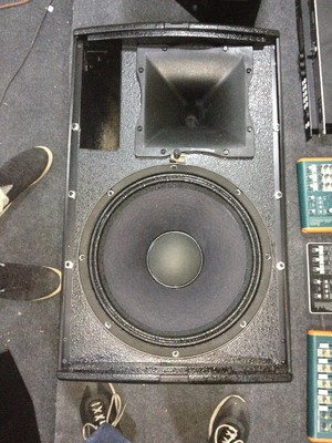 也許是中國最好的音箱!LA-B-15_供應信息_CA001中國音響第一網_最集中的音響人社區(qū)_音響|燈光|視頻|專業(yè)|門戶|網站